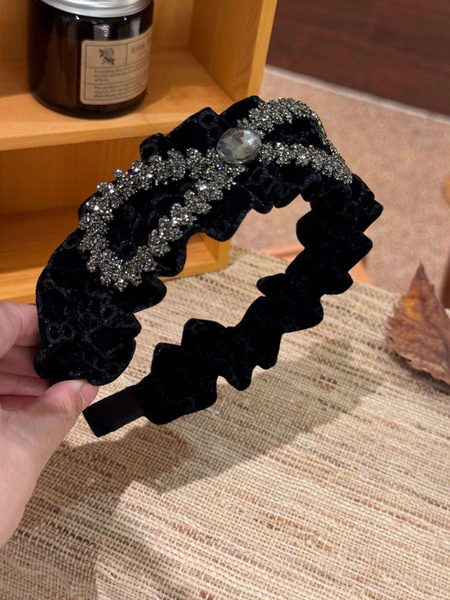 Headband High Skull Top Retro Black Full Diamond Broken Hair Black Velvet Bow 4.5cm Wide O1CN01hYiSZG1D64l9j9jnJ-2218691750166-0-cib-_10