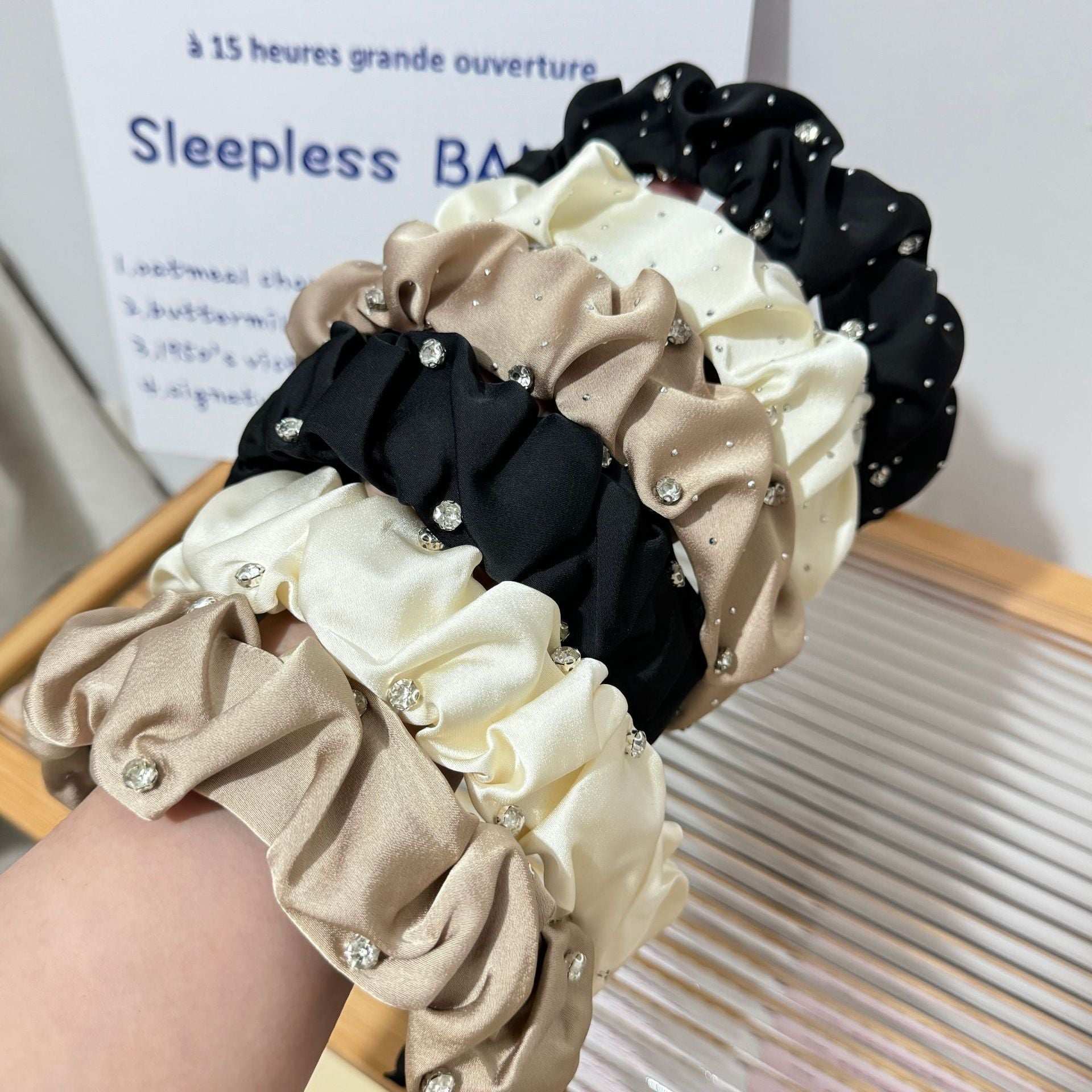 Headband High Skull Top Retro Black Full Diamond Broken Hair O1CN01mP9Umo1D64l9ReEIm-2218691750166-0-cib-_3